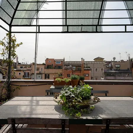 Amazing Penthouse With Terrace And Rooftop In Trastevere 公寓 *