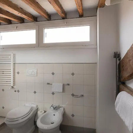 Amazing With Terrace Or Rooftop In Trastevere Rome