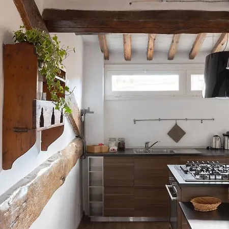 Amazing With Terrace Or Rooftop In Trastevere Appartement Rome