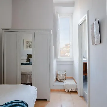 Amazing With Terrace Or Rooftop In Trastevere Appartement Rome