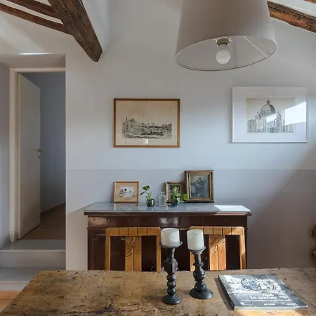 Lägenhet Amazing Penthouse With Terrace And Rooftop In Trastevere