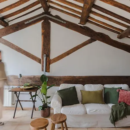 Amazing Penthouse With Terrace And Rooftop In Trastevere דירה