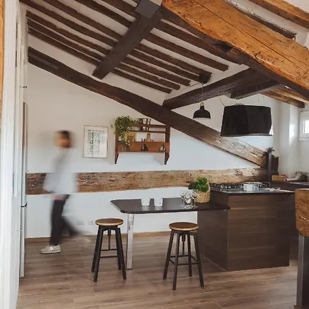 Apartment Amazing Penthouse With Terrace And Rooftop In Trastevere *